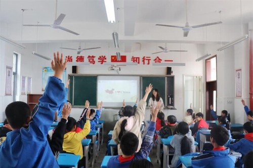 湖南科技学院:一堂别开生面的“双语”思政课