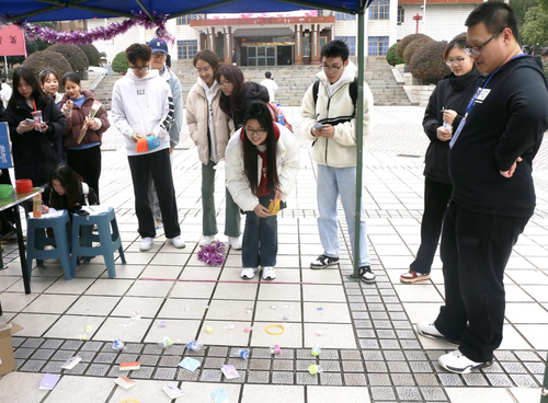 图片1 图片1