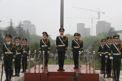 升旗5 升旗5