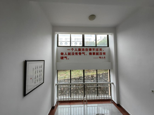 图片2 图片2