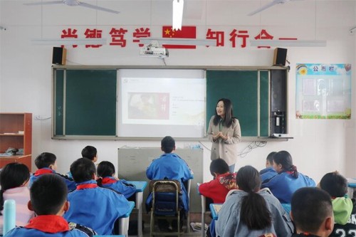 湖南科技学院:一堂别开生面的“双语”思政课