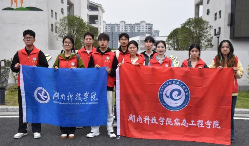 “信息之光，智启未来”，我院开展AI科普进校园活动（图）