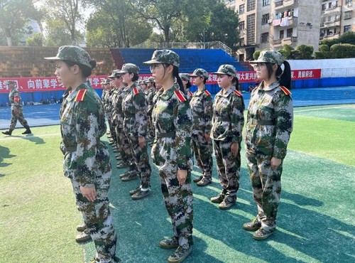 图片1 图片1